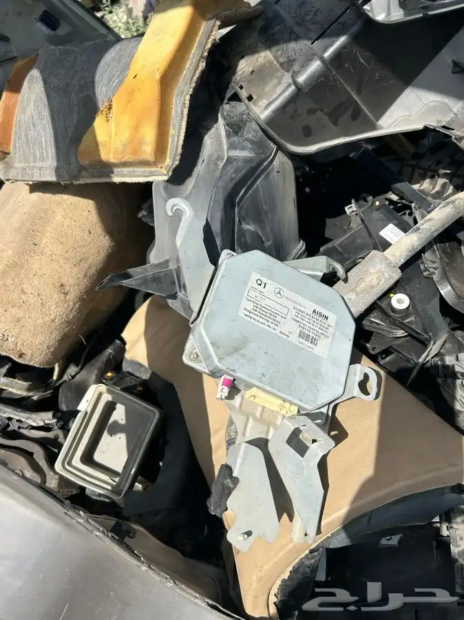 جميع قطع غيار مرسيدس وشاشه مسجل بانوراما350s 4