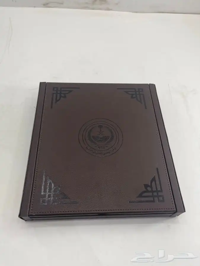 صناديق جلدية فاخره 65
