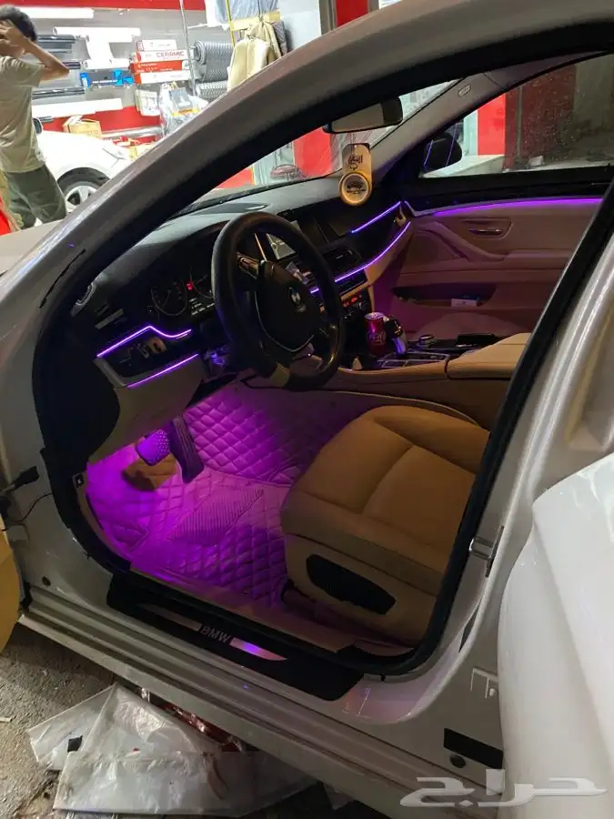 انوار داخليه على سيارة بي ام 2017 6
