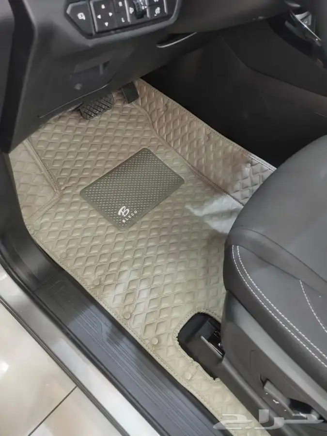 ما تكمل فخامة سيارتك الا بدعاسات دايموند الفاخرة 32