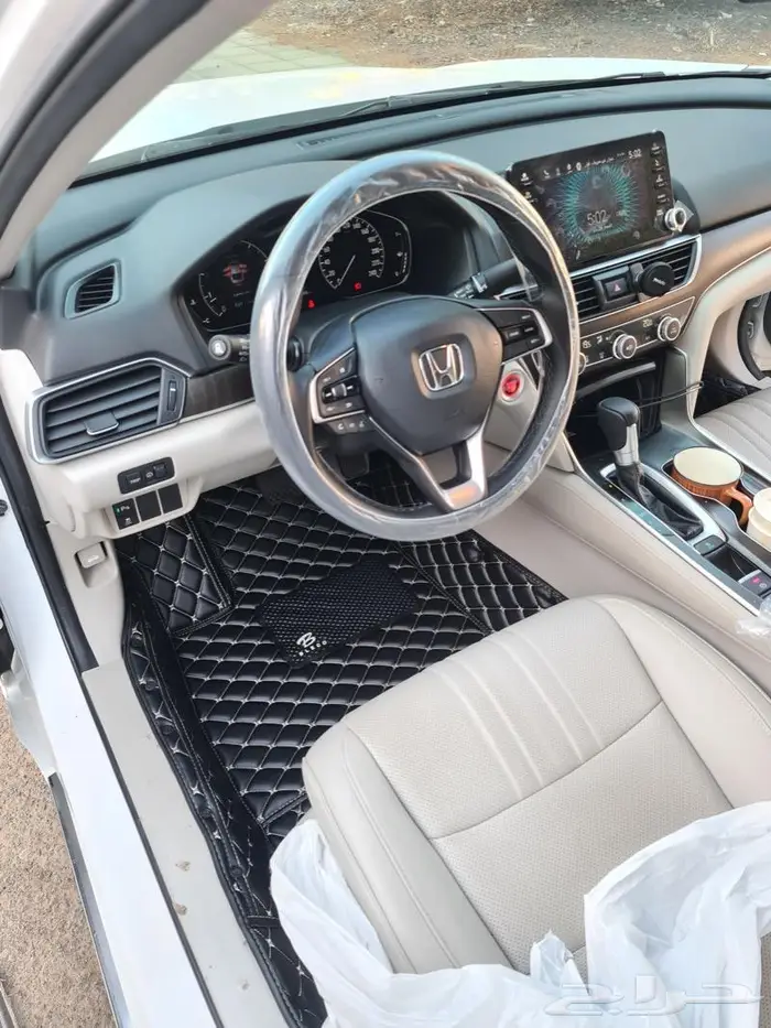 ارضيات جلد فاخره للجميع السيارات 4