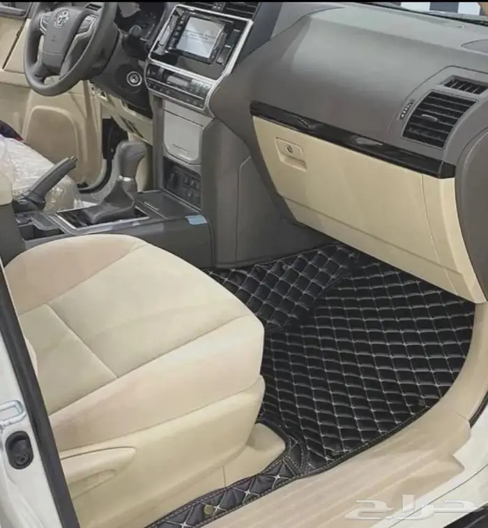 ارضيات جلد فاخره للجميع السيارات 1