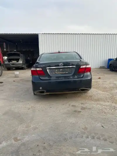 قطع غيار لكزس 460 LS موديل 2009 3
