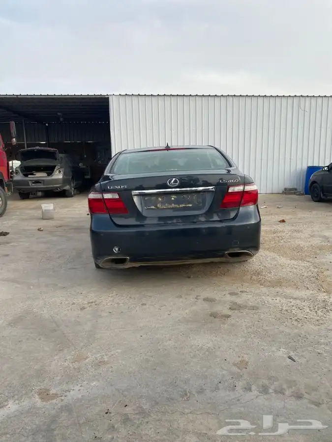 قطع غيار لكزس 460 LS موديل 2009 3