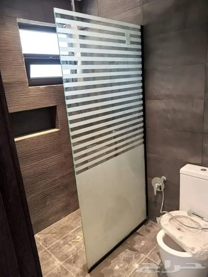 توريد وتركيب جميع اعمال الزجاج والسكريت 4