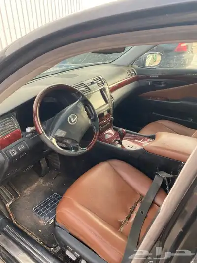 قطع غيار لكزس 460 LS موديل 2009 4