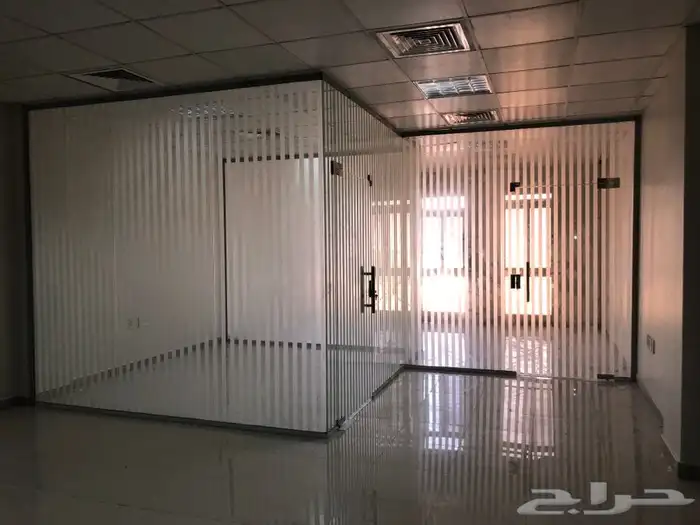 توريد وتركيب جميع اعمال الزجاج والسكريت 0