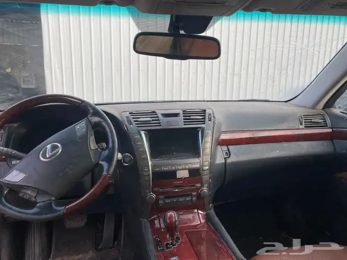 قطع غيار لكزس 460 LS موديل 2009 5
