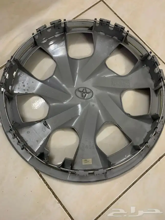 يارس 2023 اغراض سياره 9