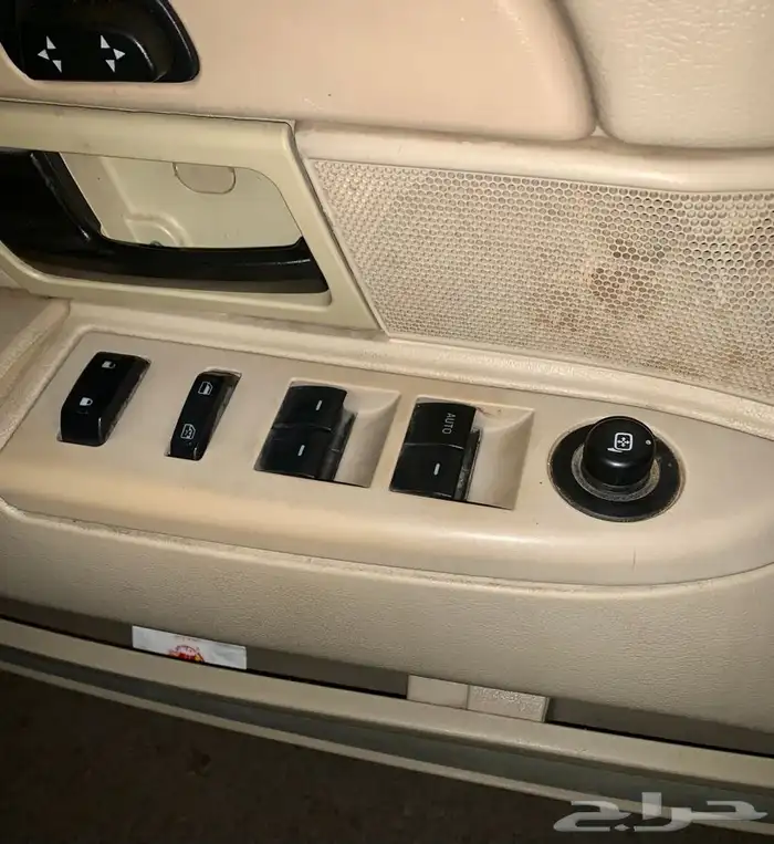 فورد فكتوريا 2011 للبيع قطع 7