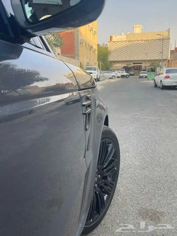 للبيع لاند روفر اسبورت فل كامل 21