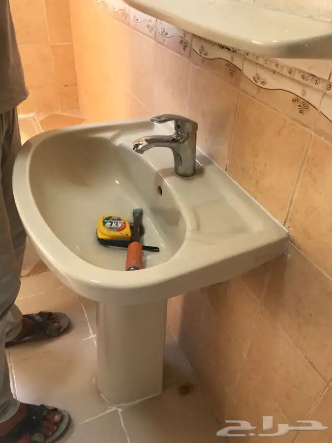 ادوات صحيه و مرايا للبيع 2