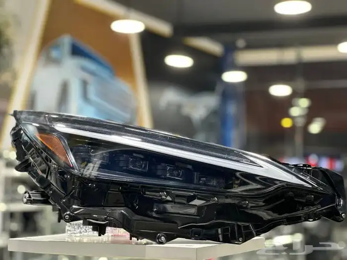 شمعة لكزس NX350 من 2022-2023 ثلاث عدسات يمين 2