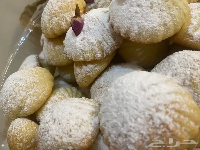 كليجاء ومعمول تمر بزيت الزيتون 2