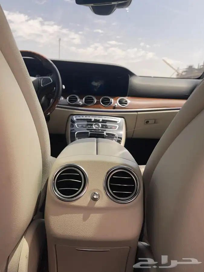 مرسيدس E300 موديل 2017 وكالة 21