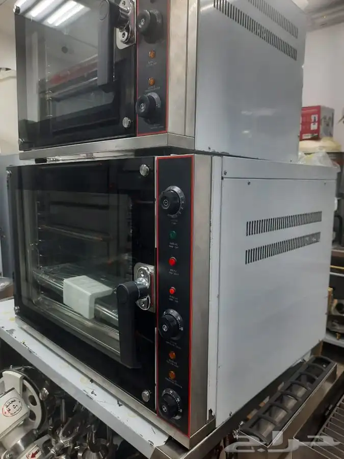 يوجد لدينه افران كوكيز وحلويات بجميع الاصناف المقاسات 5