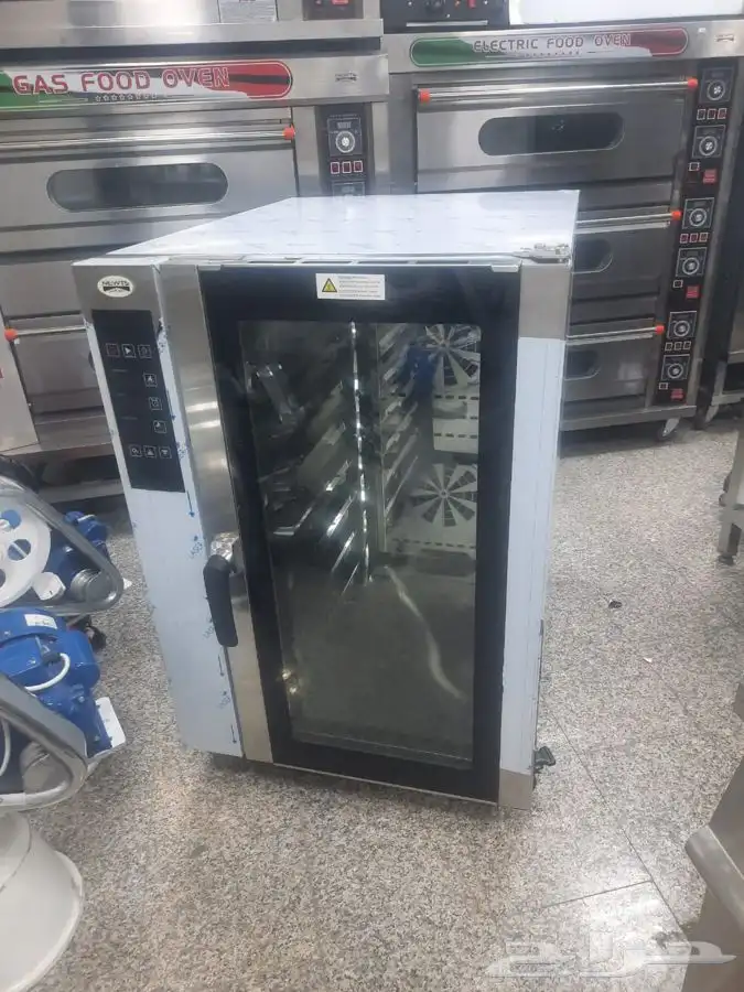 يوجد لدينه افران كوكيز وحلويات بجميع الاصناف المقاسات 8