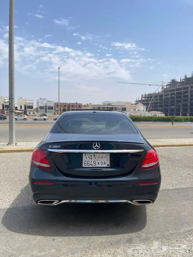 مرسيدس E300 موديل 2017 وكالة 5