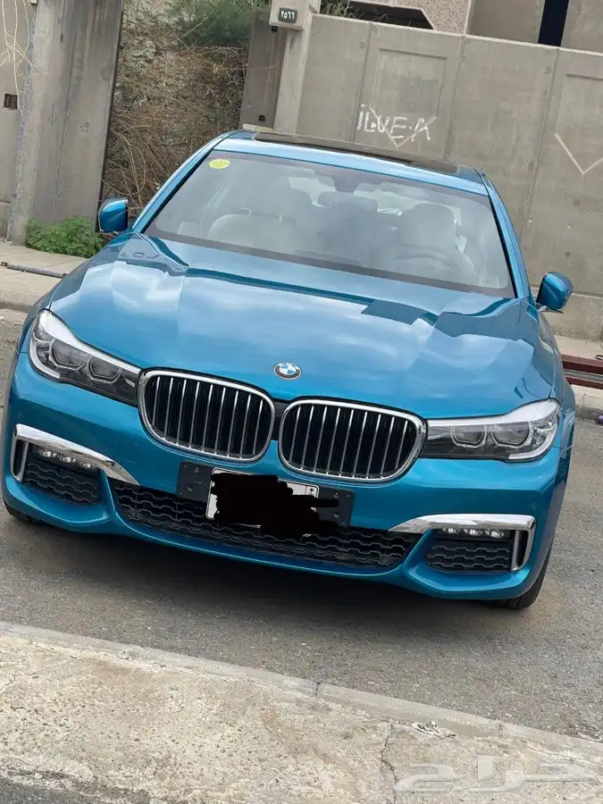 بي ام دبليو للبيع نظافه و ممشى قليل يعتبر مخزن 0