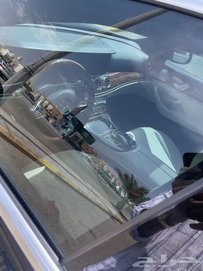 مرسيدس E300 موديل 2017 وكالة 26