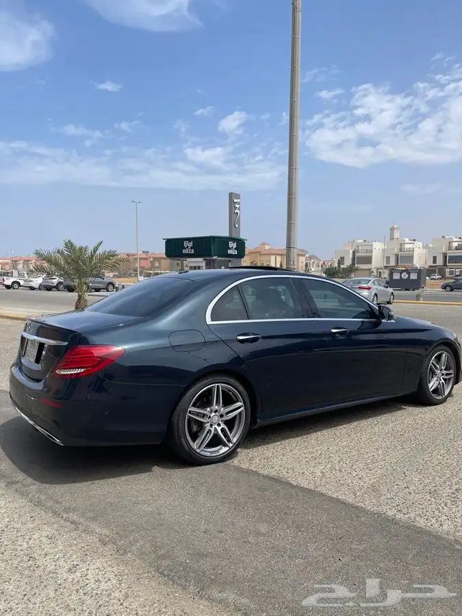 مرسيدس E300 موديل 2017 وكالة 4