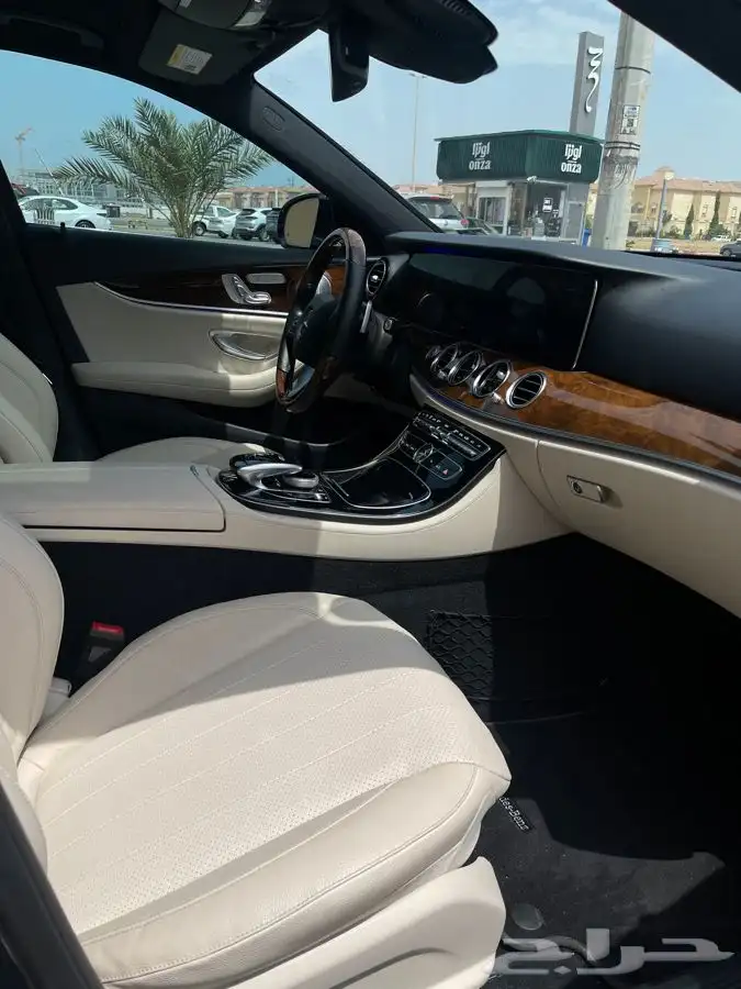 مرسيدس E300 موديل 2017 وكالة 14