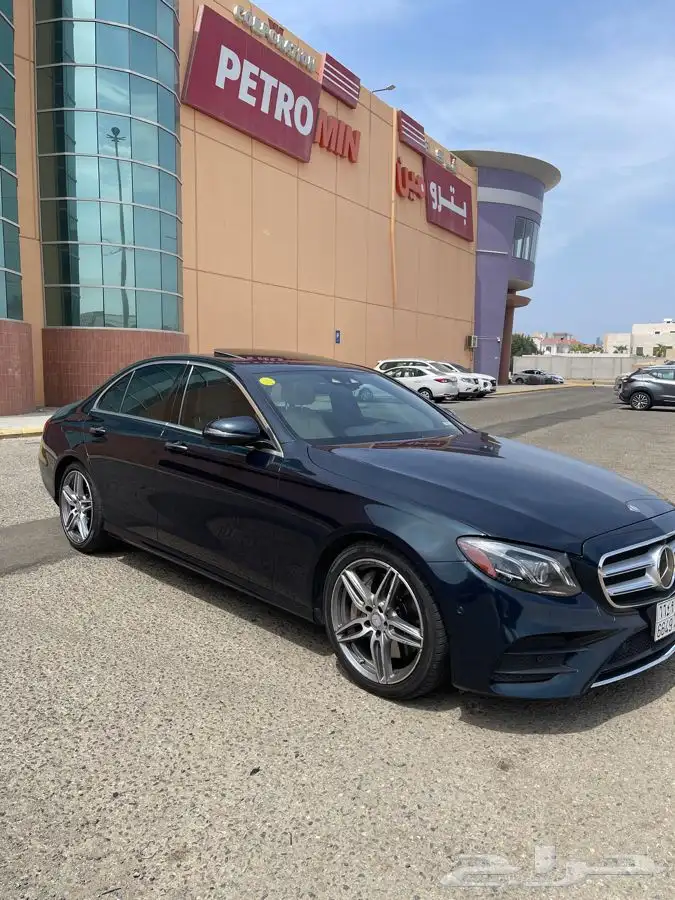 مرسيدس E300 موديل 2017 وكالة 2