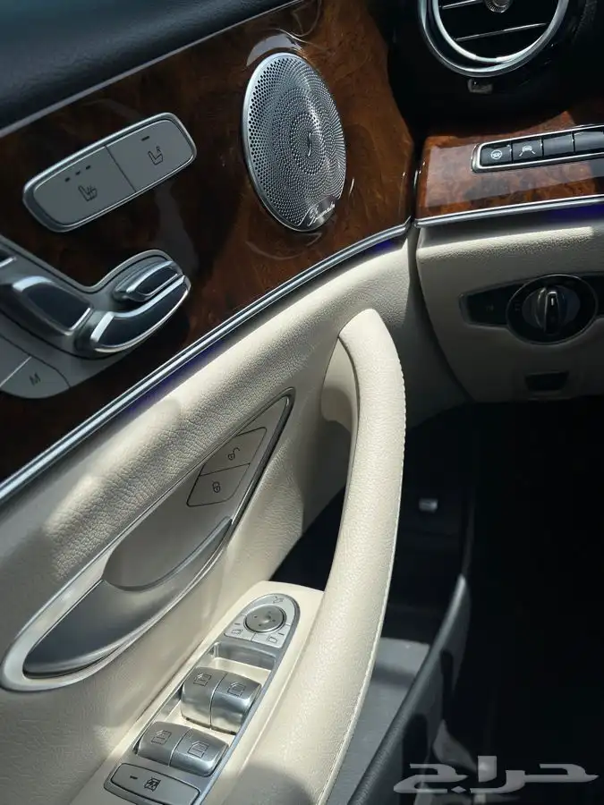 مرسيدس E300 موديل 2017 وكالة 28