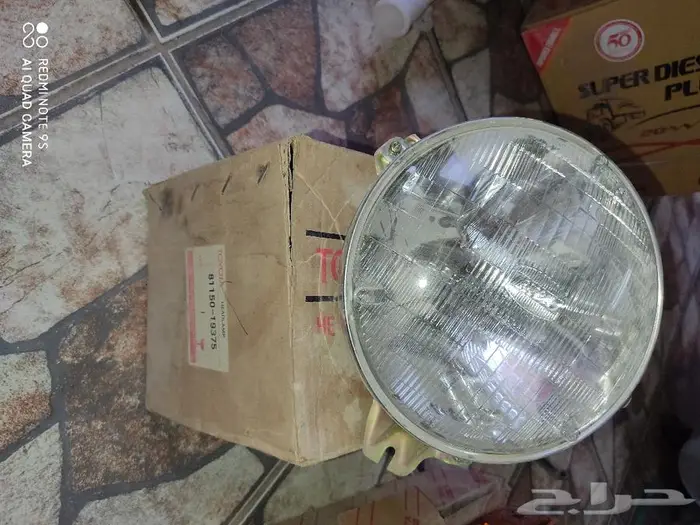 للبيع قطع غيار تويوتا قديم 19