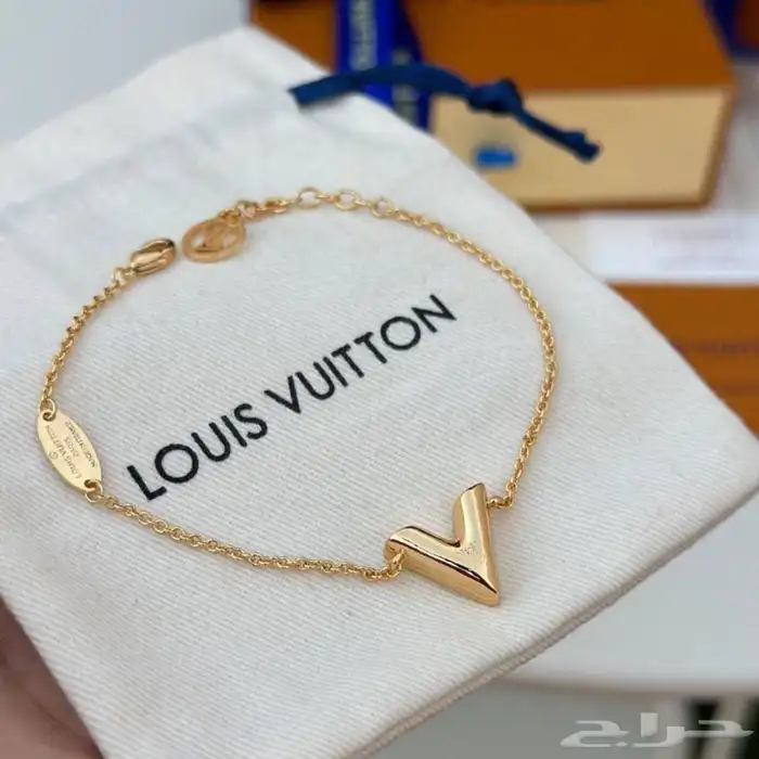 اكسسورات ماركة هاي كواليتي بالملحقات 12