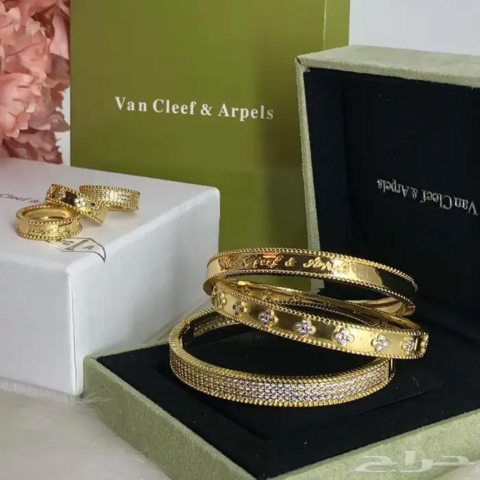 اكسسورات ماركة هاي كواليتي بالملحقات 25