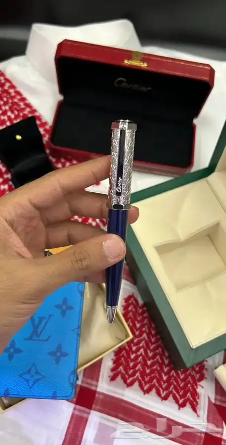 قلم كاريتر جيفنشي مونت بلانك و أقنر ب 170 ريال عرض 0