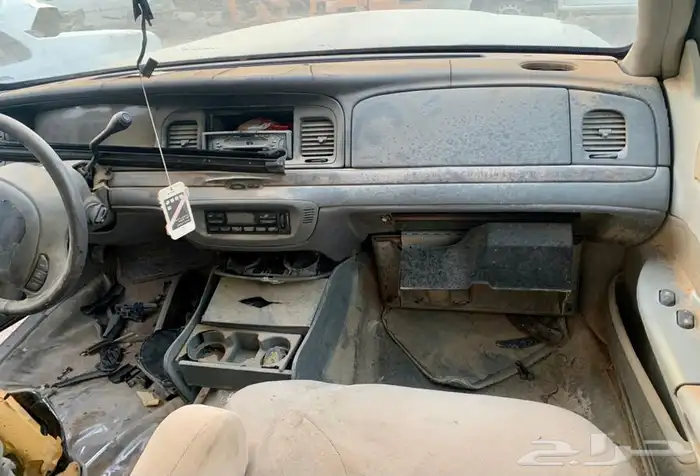 فورد فكتوريا 2002 تشليح قطع 2