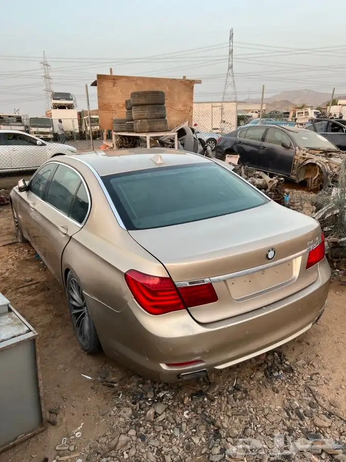 قطع غيار تشليح بي ام 740 موديل 2009 5