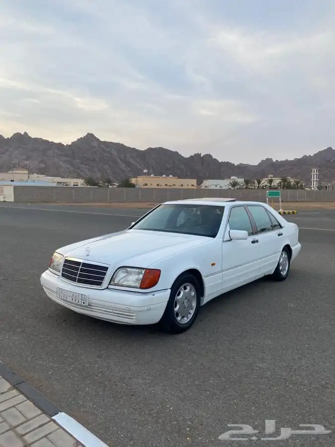 للبيع مرسدس S E L مخزن 0