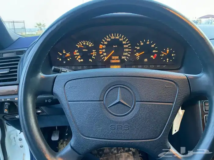 للبيع مرسدس S E L مخزن 23