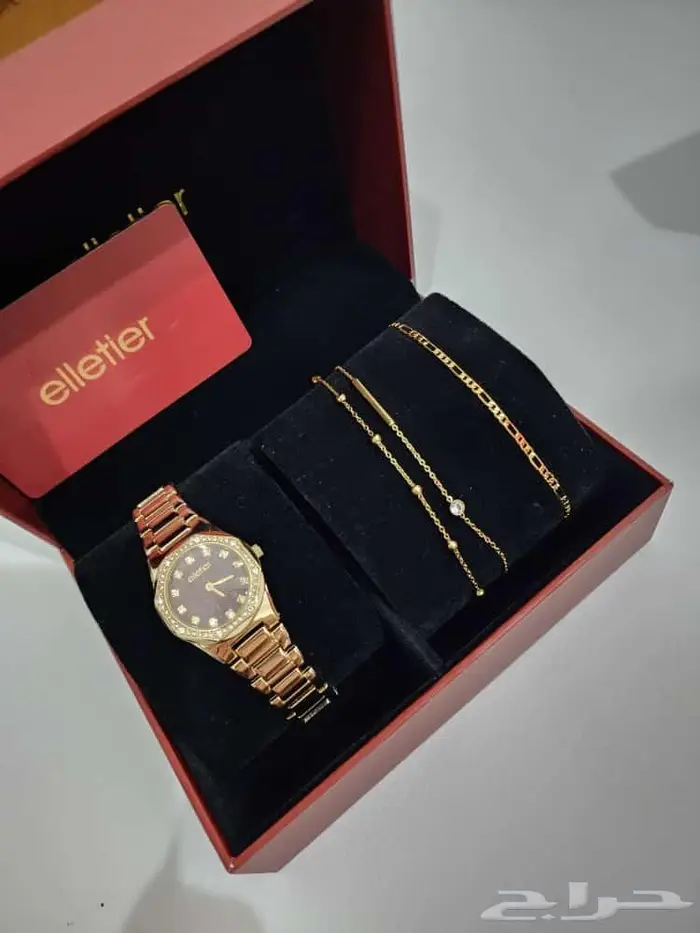 احجز هدايا العيد مع الكتابه مجانا ساعات مرصعه زريكون 19