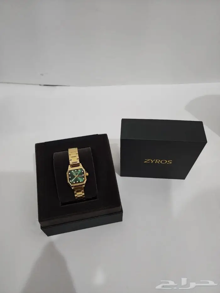 احجز هدايا العيد مع الكتابه مجانا ساعات مرصعه زريكون 15