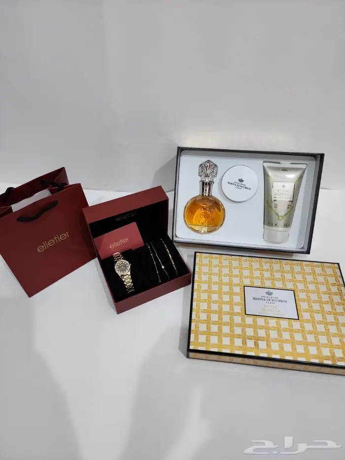 احجز هدايا العيد مع الكتابه مجانا ساعات مرصعه زريكون 25