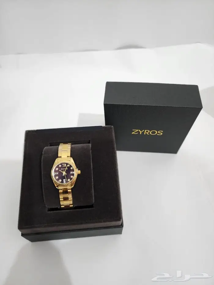 احجز هدايا العيد مع الكتابه مجانا ساعات مرصعه زريكون 39