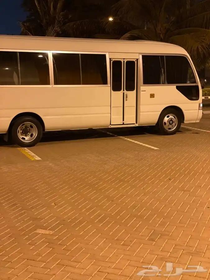 باص كوستر للايجار 0