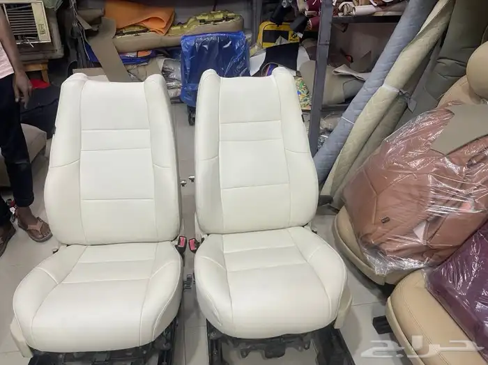 تنجيد مراتب لكزز وكاله ويوجد لدينا تلابيس تفصيل نفس تطريز ا 1