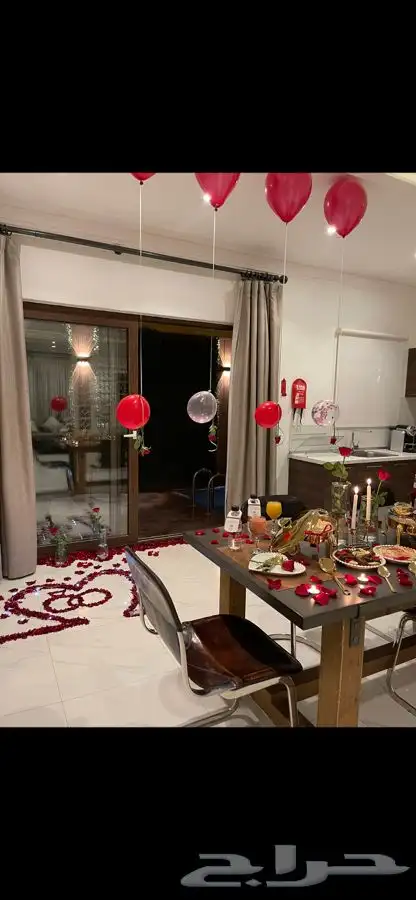 عشاء رومانسي لشخصين (عرسان -ذكرى زواج ) 0