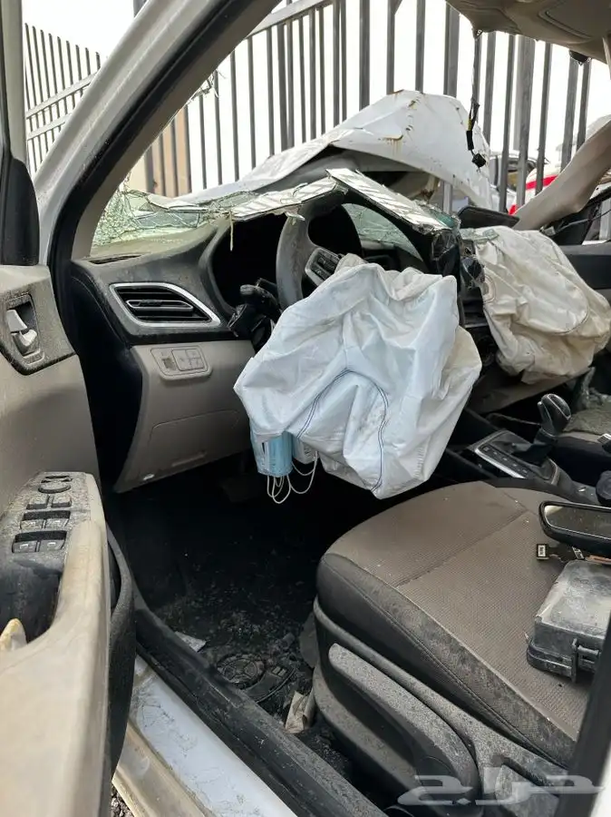 اكسنت 2022 فل كامل قطع تشليح 5