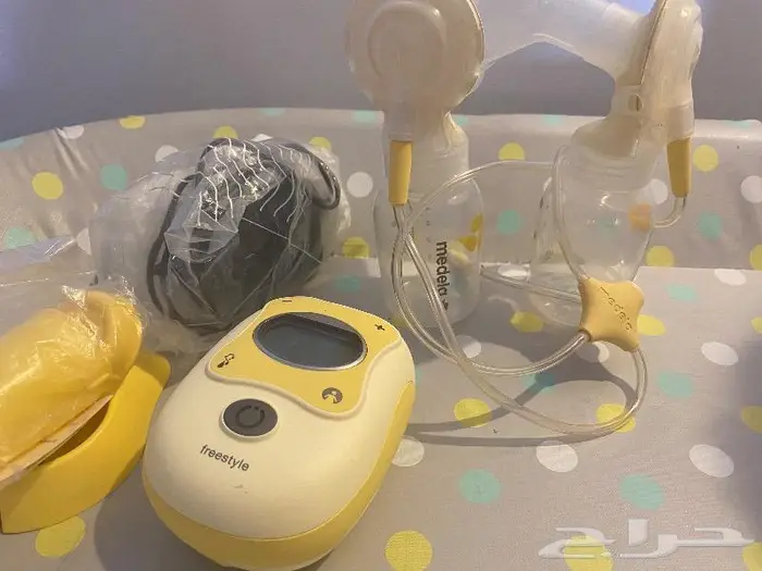 شفاط حليب medela ميديلا 300 ريال مضخة كهربائيه جديده 6