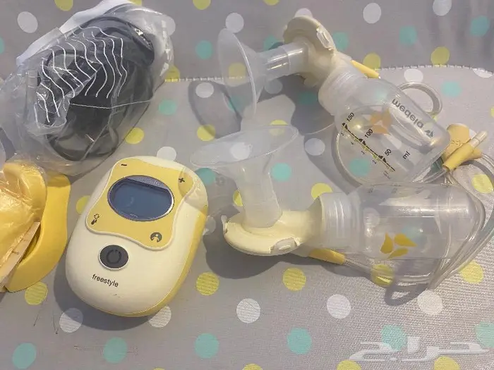 شفاط حليب medela ميديلا 300 ريال مضخة كهربائيه جديده 7