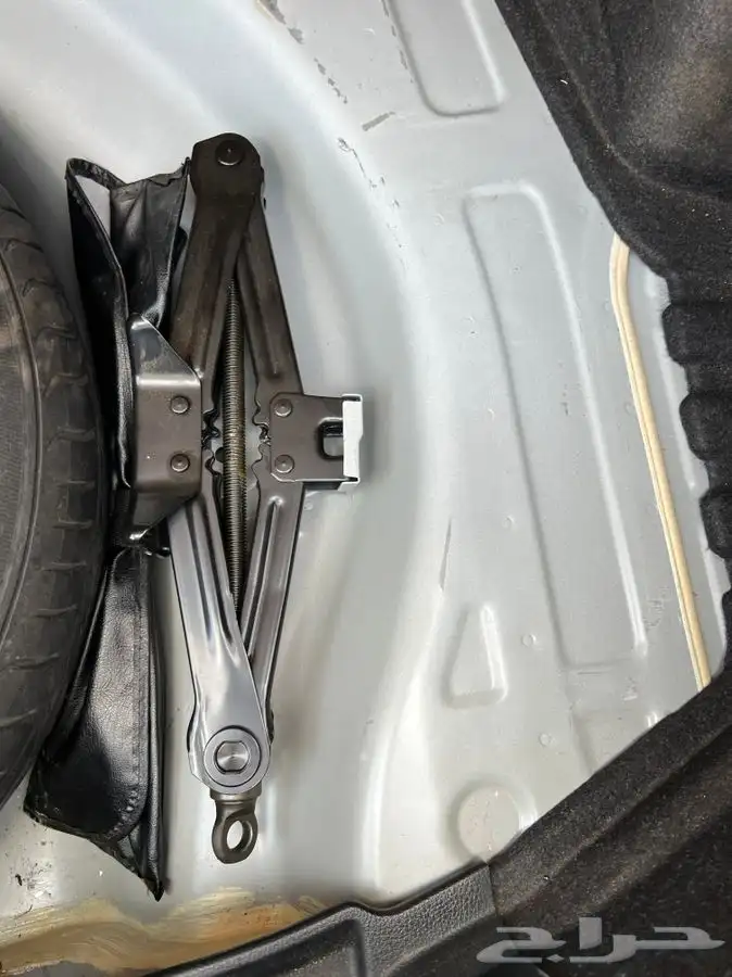 (تم البيع)كورلا2018مخزن 25