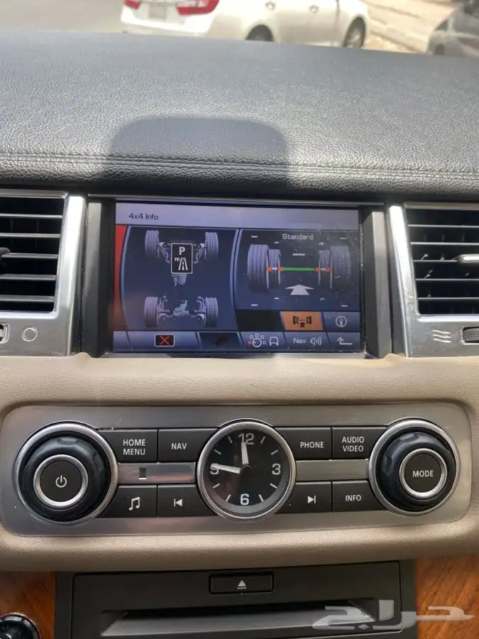 رانج روفر سبورت 8V مكينة 400 موديل 2010 نظيف بدون سوبر 12