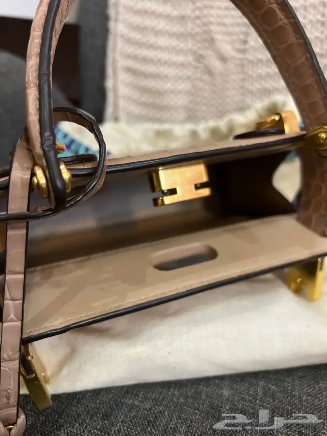 شنطة توري بورش رادزيويل اصلية tory burch 3