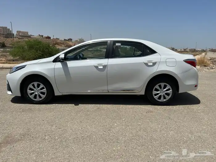 (تم البيع)كورلا2018مخزن 12